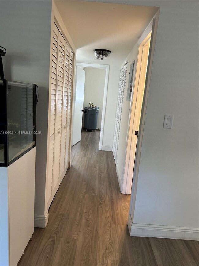 Building Photo - 1145 S Flagler Ave