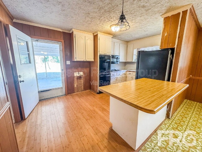 Building Photo - 124 Grant Dr