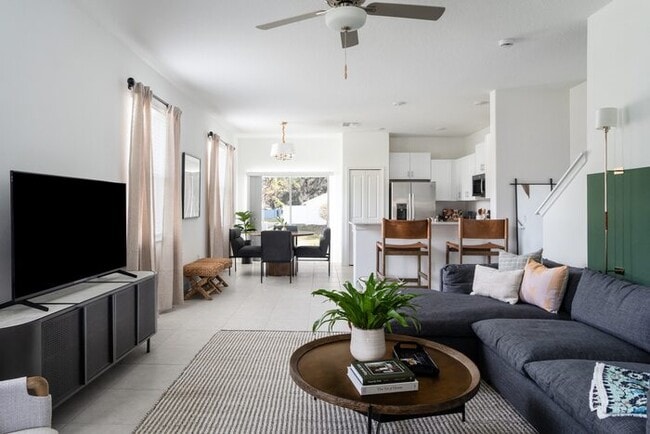 Building Photo - 2 MONTHS FREE!! APPLY NOW! 3BED 2.5BATH
