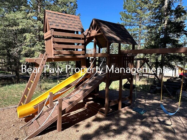 Building Photo - "Charming FULLY FURNISHED Evergreen Retreat: Spacious 4-Bed, 3-Bath Home on Fern Gulch Drive!"