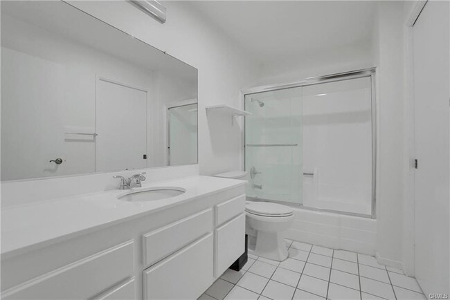 Building Photo - 44 Tangelo