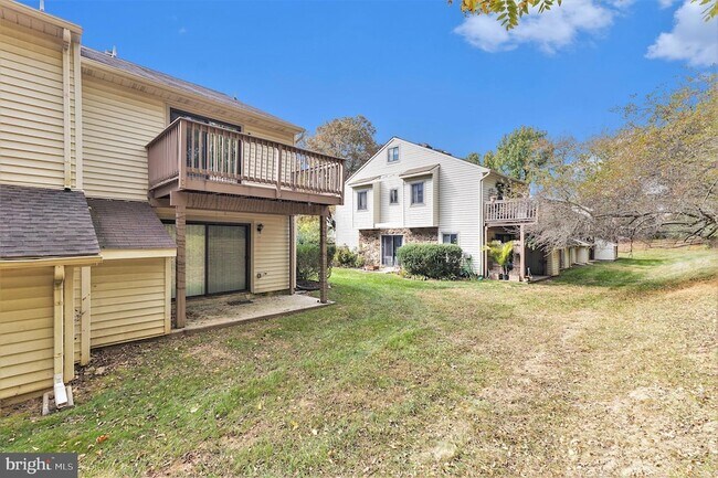 Building Photo - 18 Flintlock Ln
