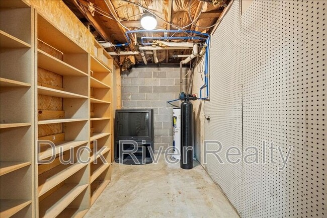 Building Photo - 209 Hampton Rd