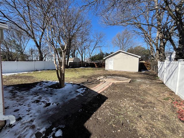 Building Photo - 3009 Clover Dr