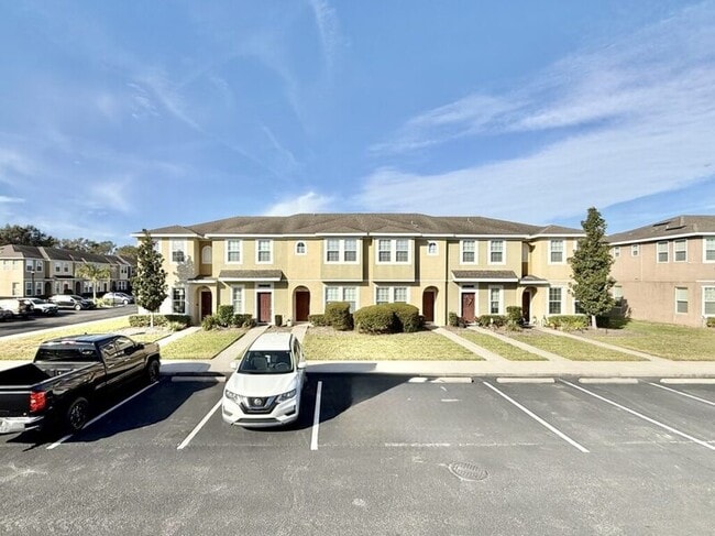 Building Photo - 7031 White Treetop Pl