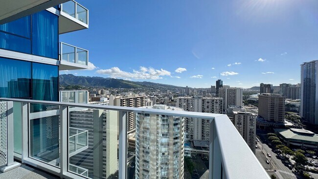 Building Photo - PET FRIENDLY! BEAUTIFUL 2 BEDROOM UNIT ON ...