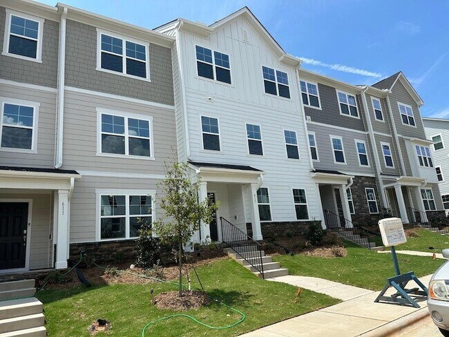 Building Photo - 613 Gimari Dr