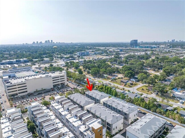 Building Photo - 2511 N Grady Ave