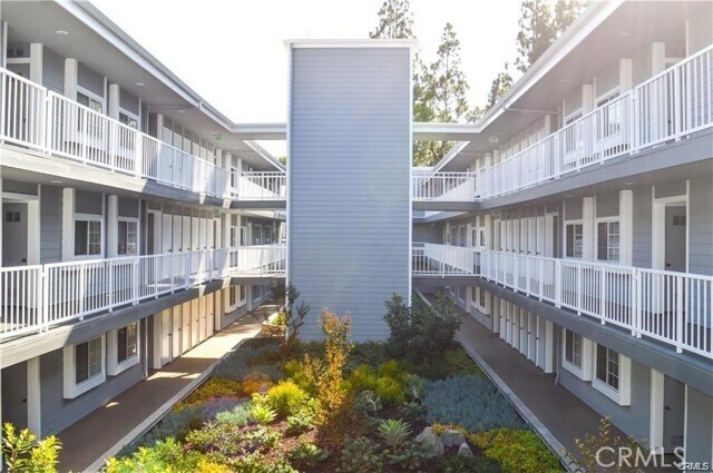 Building Photo - 1410 Brett Pl