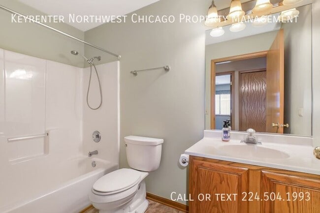 Building Photo - 490 Westwood Ct