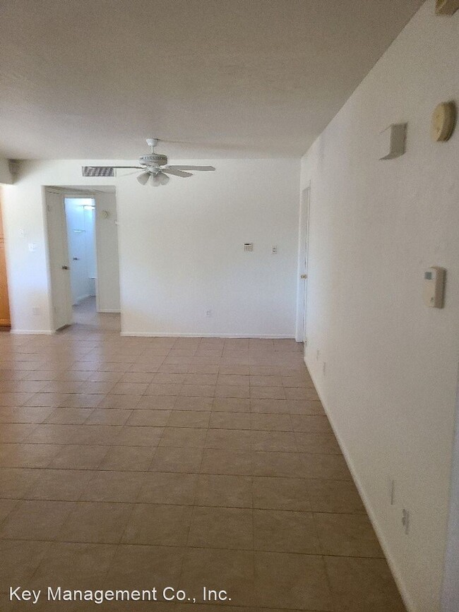 Building Photo - 3 br, 2 bath House - 4923 W. Christy Drive