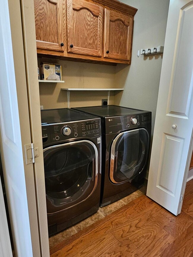 Building Photo - 1155 Raccoon Rd