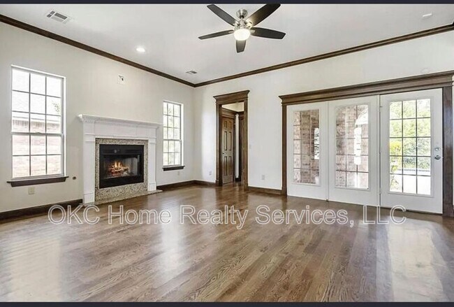 Building Photo - 1216 NW 190th Pl