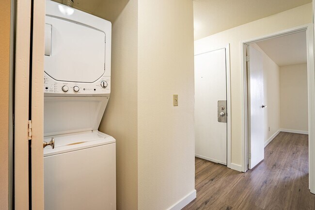 Interior Photo - Elliott Place