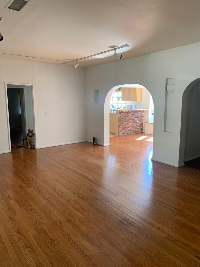 Building Photo - 17178 Kingsbury St