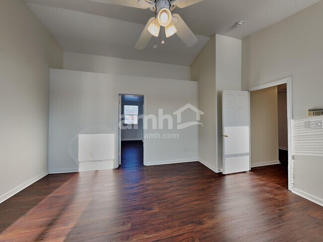 Building Photo - 12373 Carriage Stone Dr