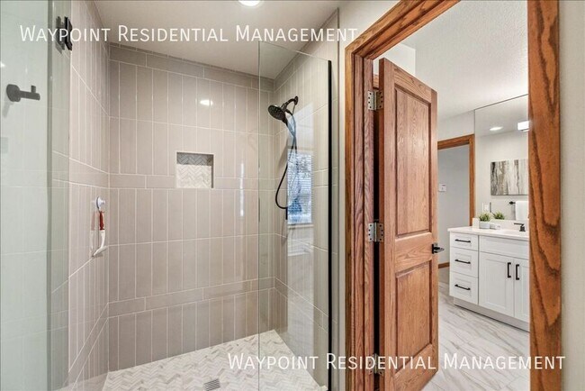 Building Photo - 3695 Gramarcy Ln
