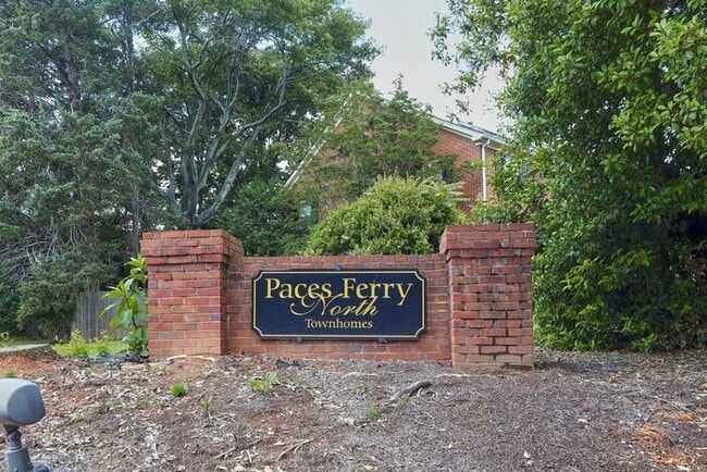 Building Photo - 1546 Paces Ferry N Dr SE