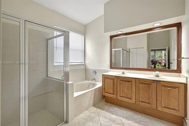 Building Photo - 8481 Siciliano St