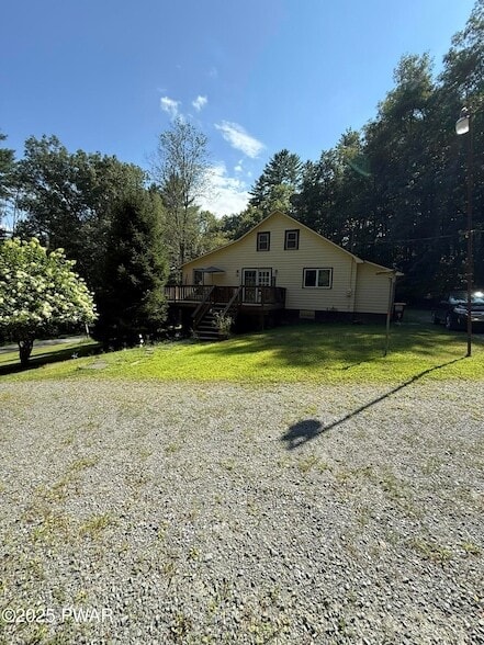 Building Photo - 462 Engvaldsen Rd