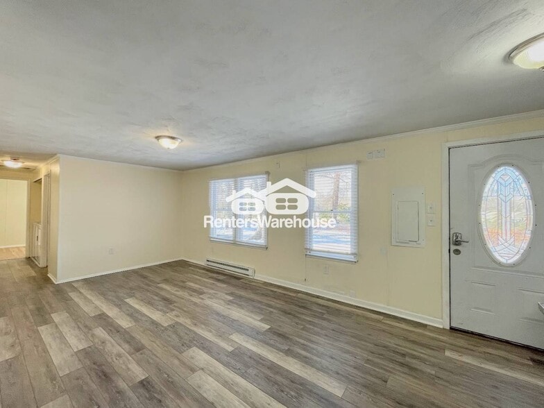 Building Photo - 8064 Crittenden Rd