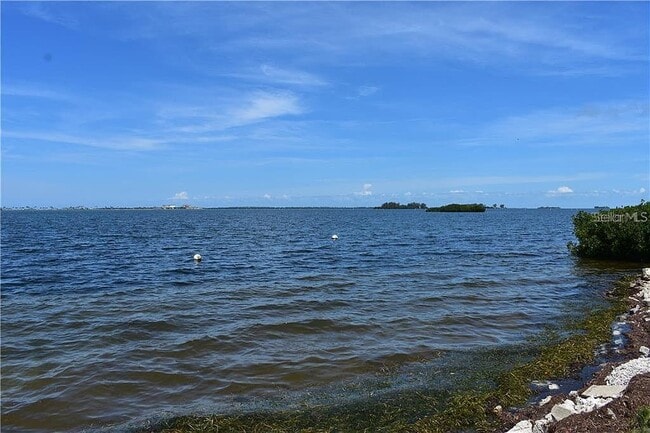 Building Photo - 2700 Bayshore Blvd