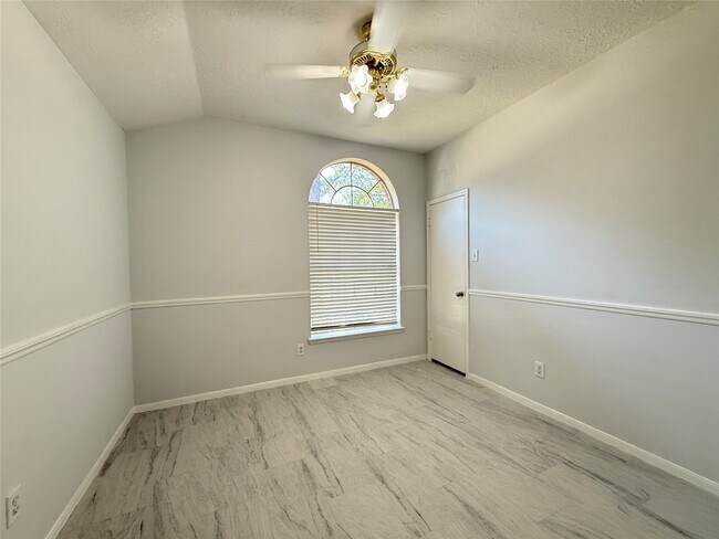 Building Photo - 14419 Golden Cypress Ln