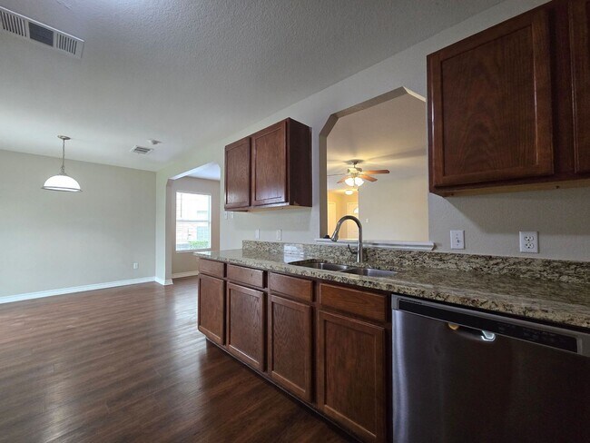 Building Photo - 5302 Lyra Dr