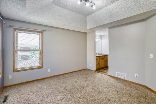 Building Photo - 14788 Willemite Way NW