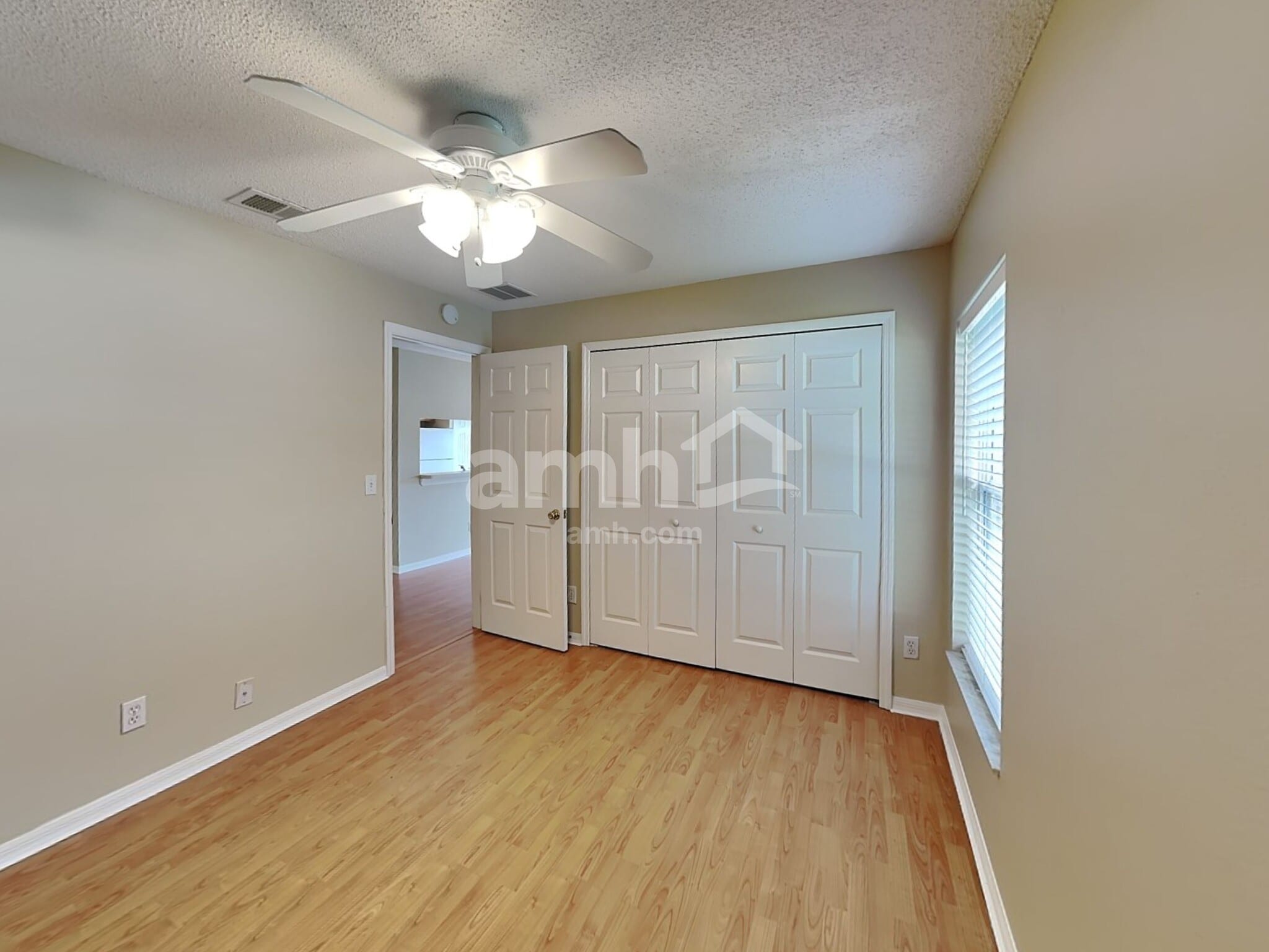 Building Photo - 12131 Woodglen Cir