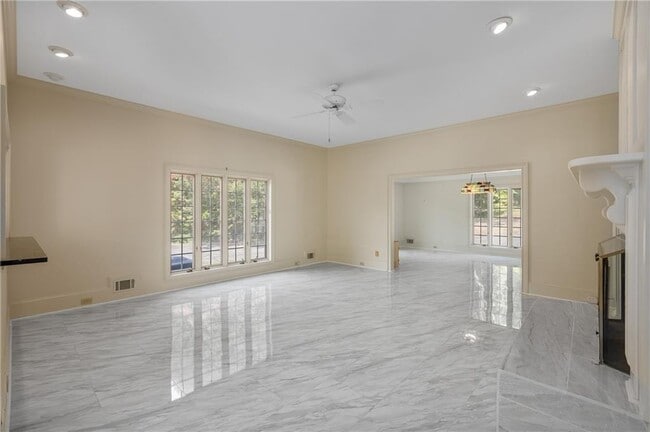 Building Photo - 1000 Grayson Pkwy