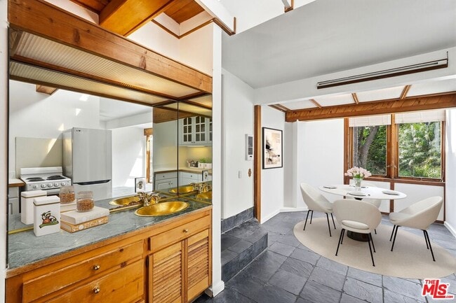 Building Photo - 6456 Surfside Way