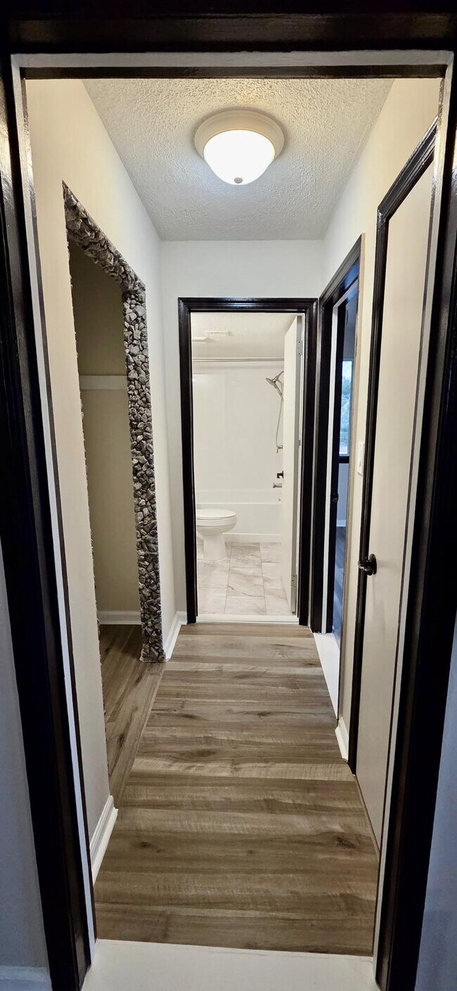 Hallway to Bathroom and Bedroom - 9 Par Haven Dr