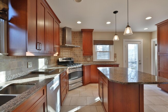 Building Photo - 43 Northridge Rd