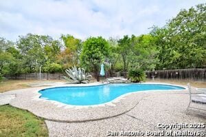 Building Photo - 14207 Rowe Dr