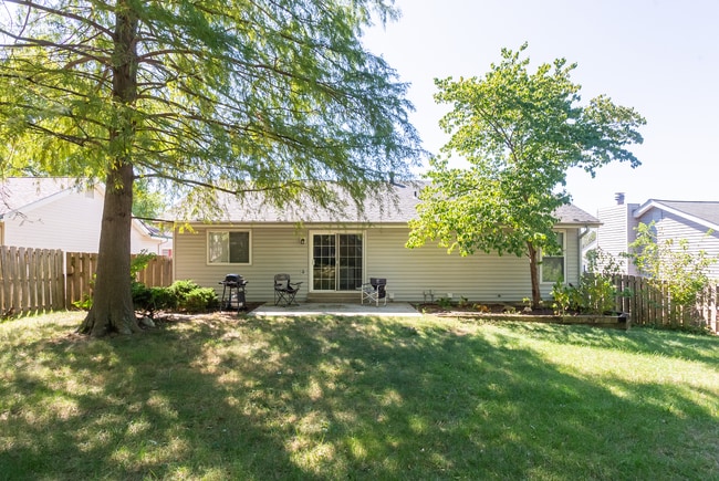 Building Photo - 743 Eaglebrooke Dr