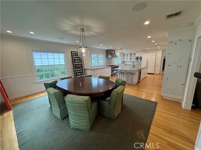 Building Photo - 4455 California Ave