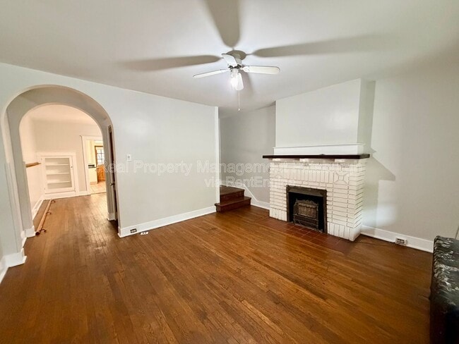 Building Photo - 5550 Wilkins Ave