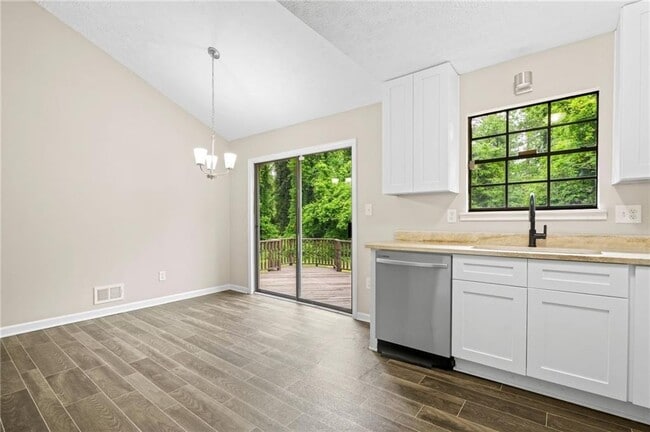 Building Photo - 1756 Harbin Rd SW