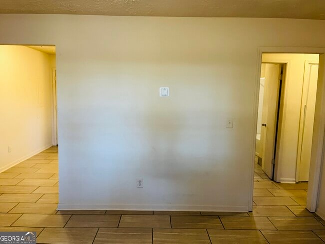 Building Photo - 4120 Midway Rd