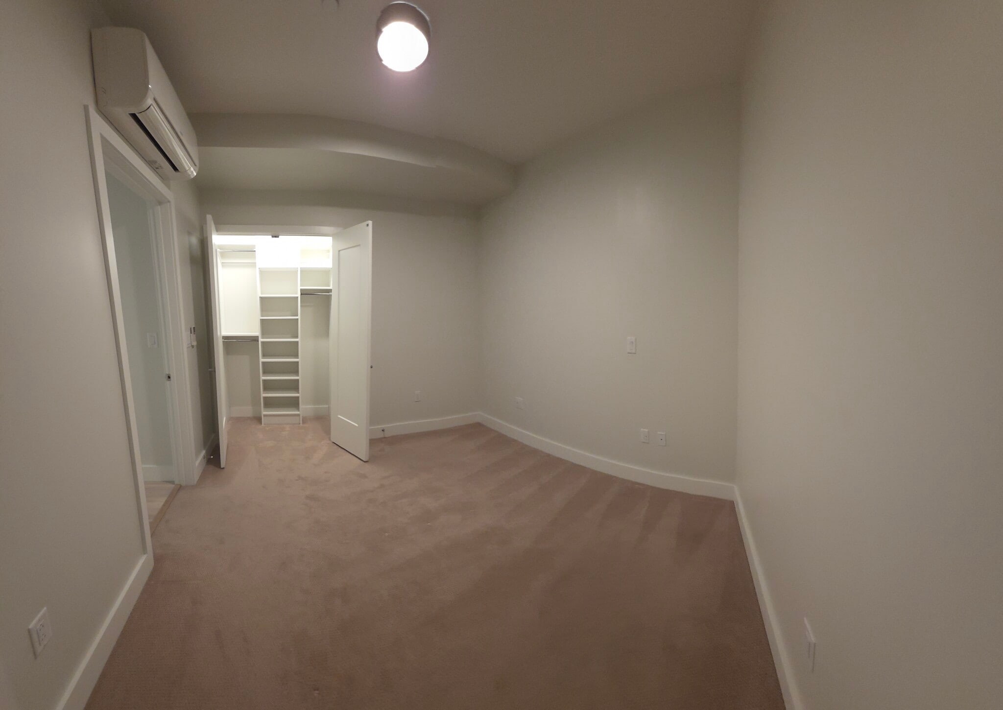 Building Photo - 383 Commercial St