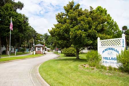 Primary Photo - Magnolia Village