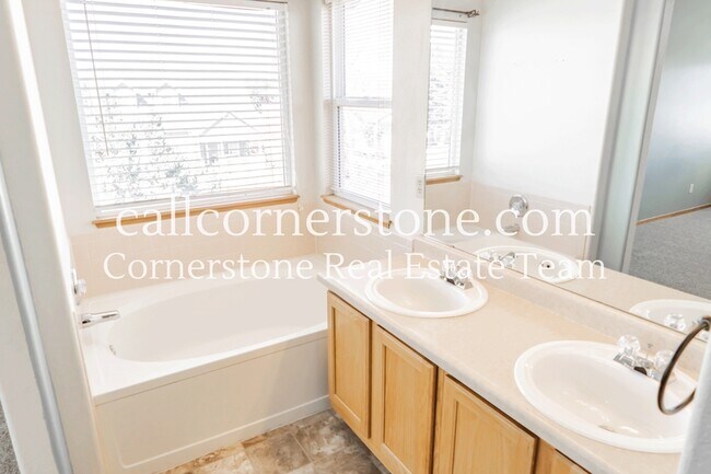 Building Photo - 5312 Luster Dr