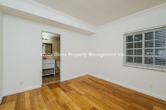 Building Photo - Remodeled 1924 3 Bedroom LA Home