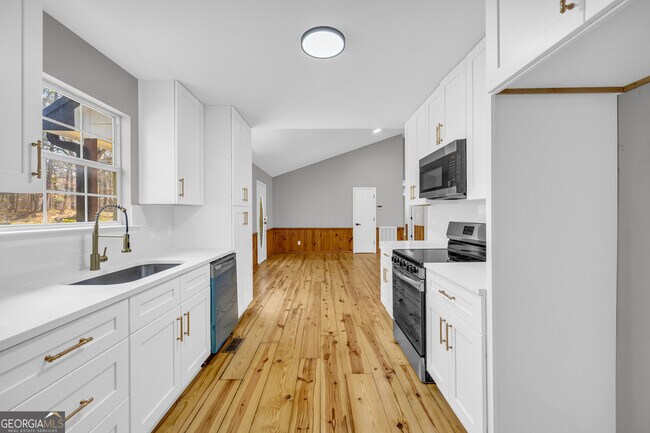 Building Photo - 106 Degrandis Ln NE