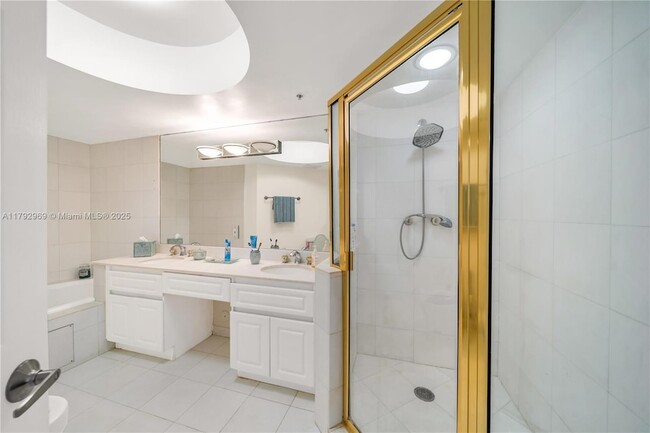 Building Photo - 6301 Collins Ave
