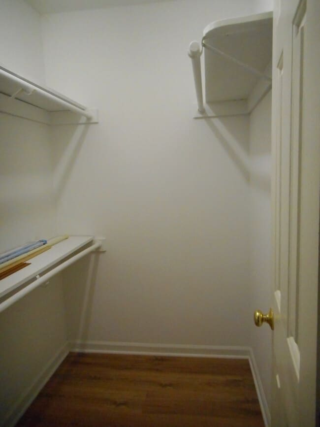 Building Photo - 3113 Olde Birch Dr