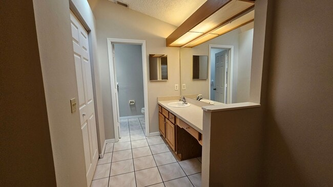 Building Photo - Grant Station Home with Fenced Yard