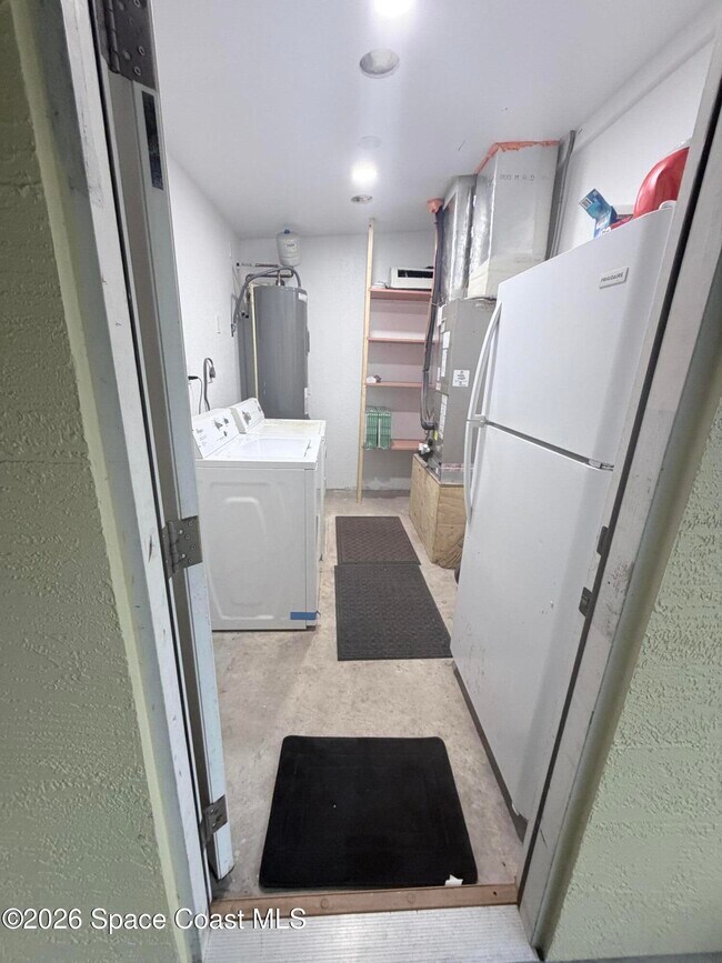 Building Photo - 1153 Carlton Dr