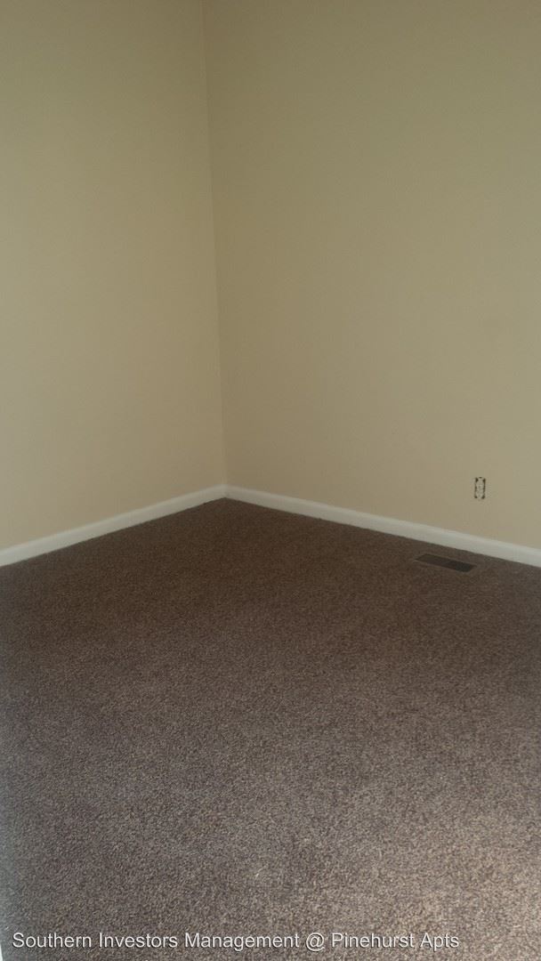Building Photo - 2711 Monticello Dr NW